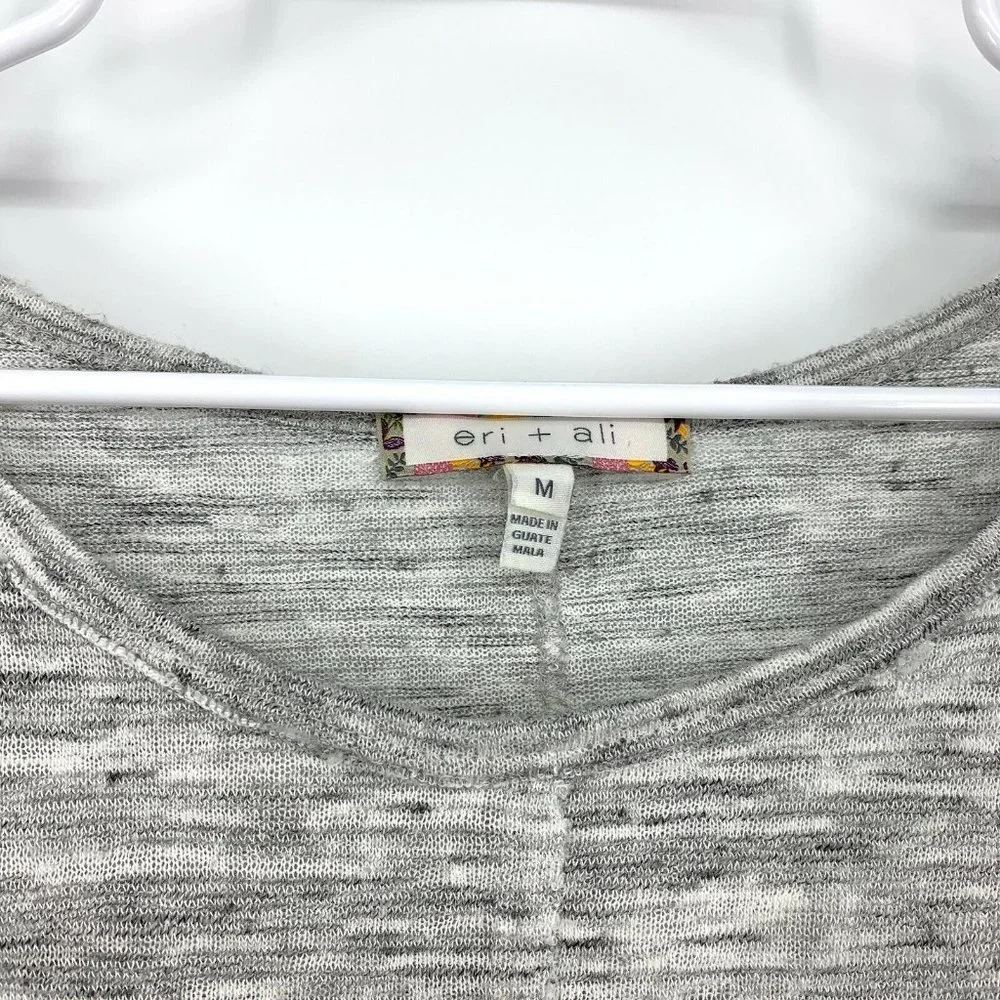 Anthropologie Eri + Ali Top Gray Beige Crochet Split Sleeve - Picture 3 of 9